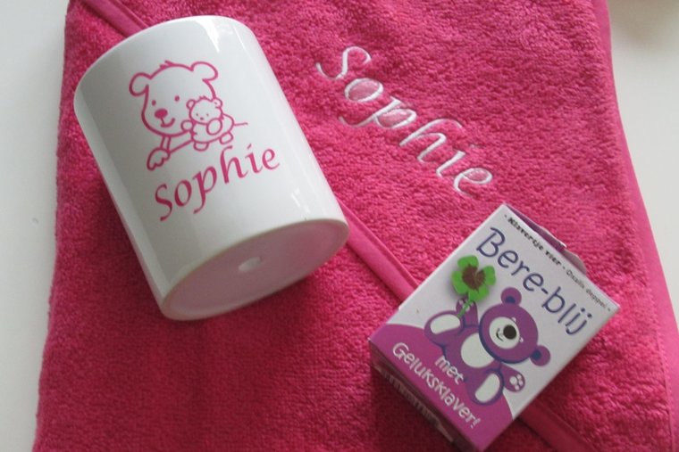 Badcape zelf ontwerpen en bekijk het eind resultaat. Vandaag besteld is snel verzonden!