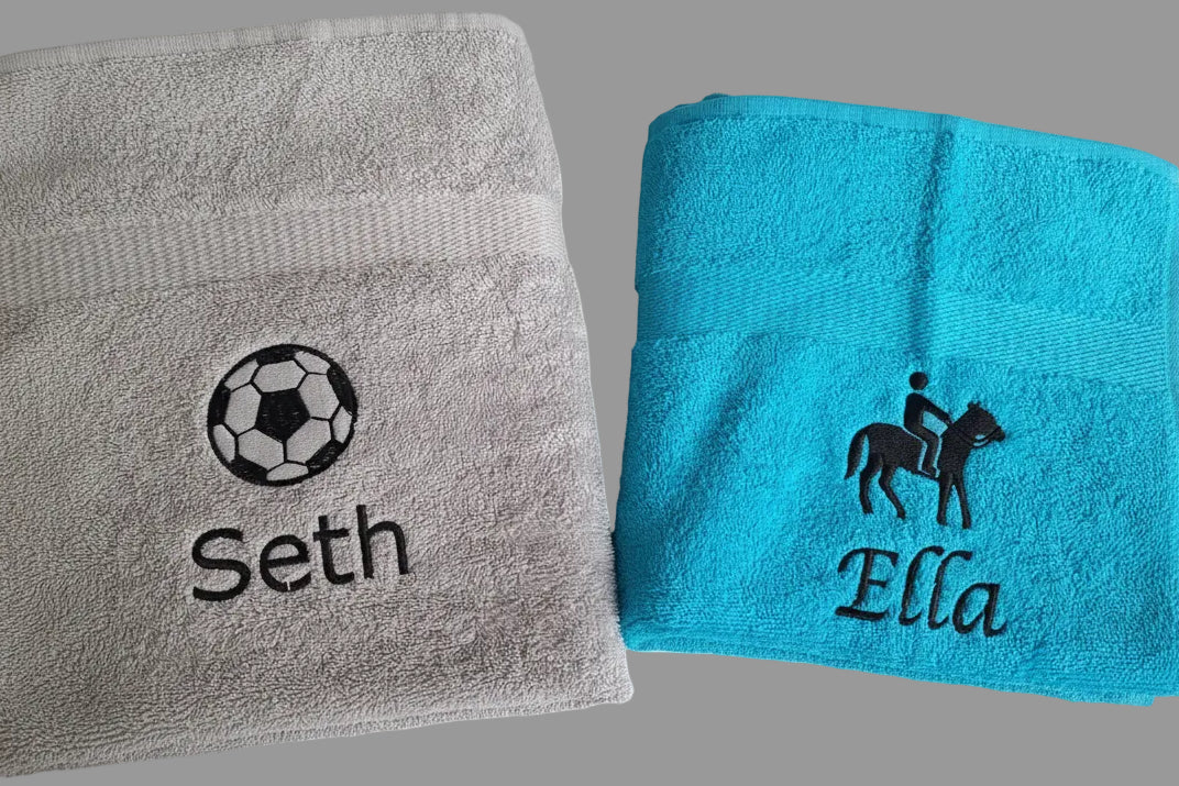 Badlaken en handdoek voetbal en paardrijden