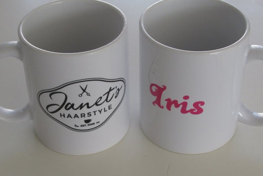 Koffiemok met bedrijfslogo als zakelijk relatiegeschenk