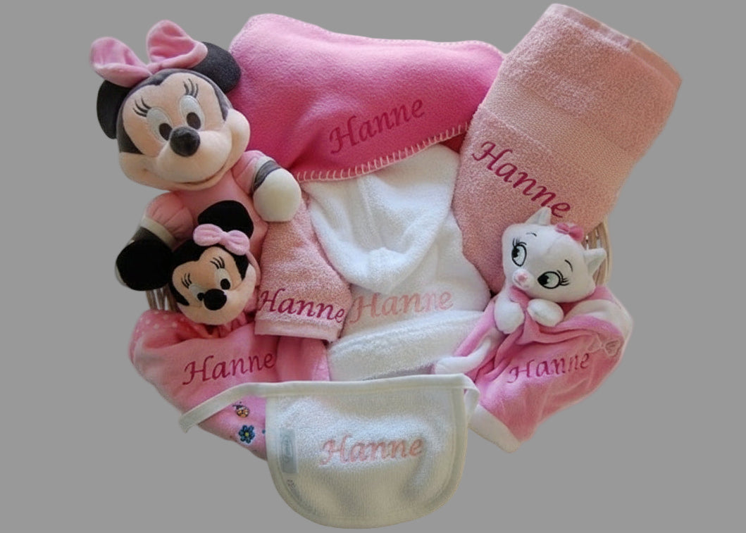 Kraamcadeaus met naam en Babyartikelen met naam
