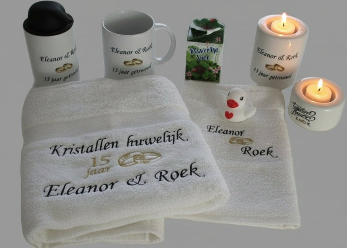 Originele jubileum cadeaus en trouwdag kado met naam