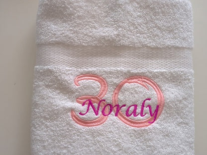 30 jaar cadeau met naam en leeftijd - Gepersonaliseerd Cadeau - In-house Geborduurd
