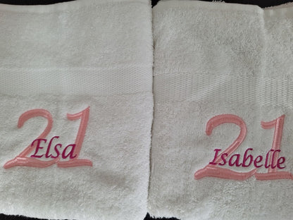20 jaar cadeau met naam en leeftijd - Gepersonaliseerd Cadeau - In-house Geborduurd