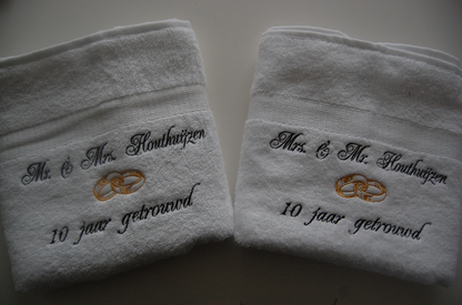 10 jaar getrouwd cadeau met namen - Gepersonaliseerd Cadeau - In-house Geborduurd