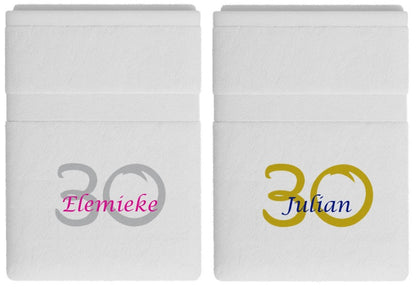 30 jaar cadeau met naam en leeftijd - Gepersonaliseerd Cadeau - In-house Geborduurd