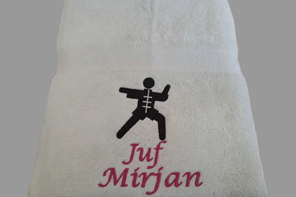 Kung Fu handdoek met naam - Gepersonaliseerd Cadeau - In-house Geborduurd