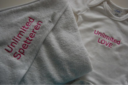Romper met naam - Gepersonaliseerd Cadeau - In-house Geborduurd