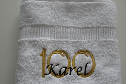 100 jaar cadeau met naam en leeftijd - Gepersonaliseerd Cadeau -Geborduurd