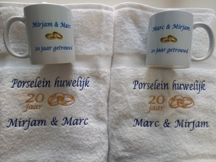 Porselein huwelijk cadeau | 20 jaar getrouwd - Gepersonaliseerd Cadeau - In-house Geborduurd