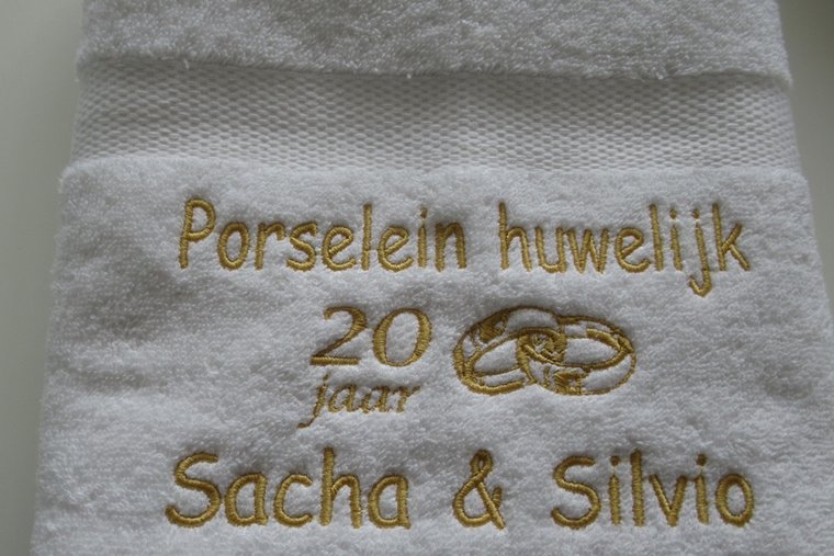 Porselein huwelijk cadeau | 20 jaar getrouwd - Gepersonaliseerd Cadeau - In-house Geborduurd