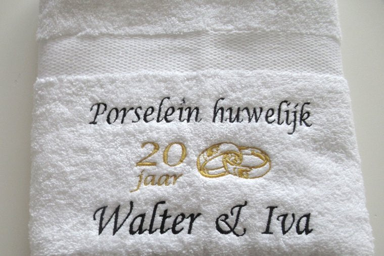 Porselein huwelijk cadeau | 20 jaar getrouwd - Gepersonaliseerd Cadeau - In-house Geborduurd