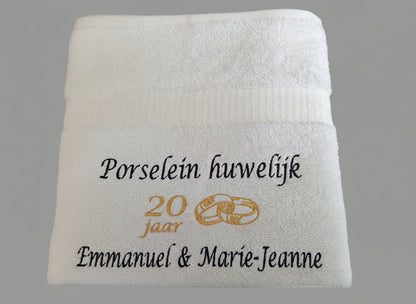 Porselein huwelijk cadeau | 20 jaar getrouwd - Gepersonaliseerd Cadeau - In-house Geborduurd