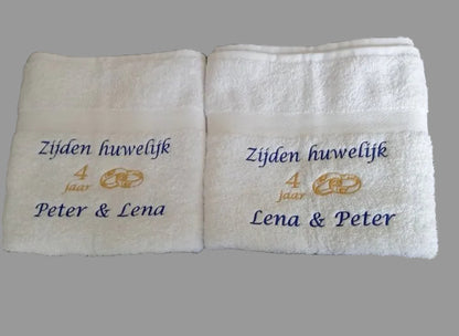 Zijden huwelijk cadeau | 4 jaar getrouwd - Gepersonaliseerd Cadeau - In-house Geborduurd