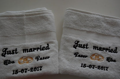 Just Married Cadeau met Namen - Gepersonaliseerd Cadeau - In-house Geborduurd