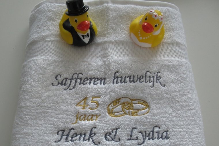 Saffieren huwelijk cadeau | 45 jaar getrouwd -