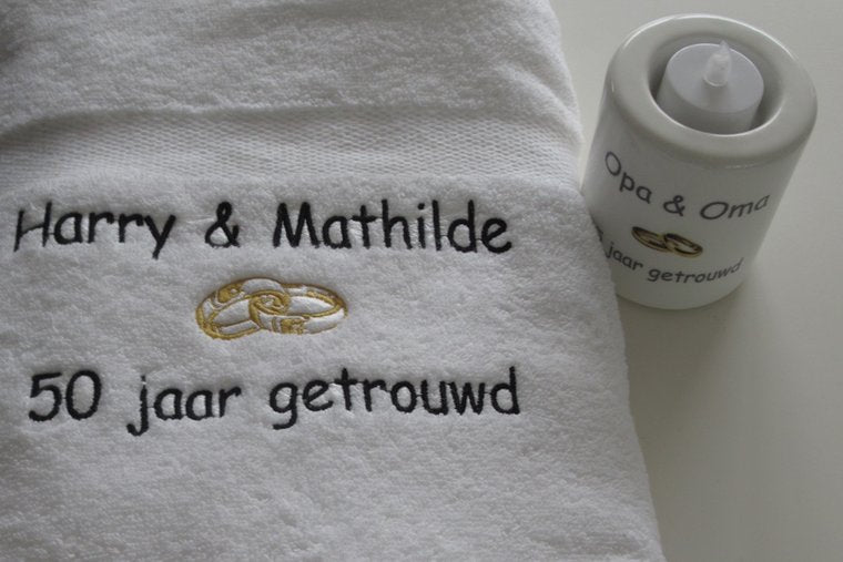 50 jaar getrouwd cadeau met namen - Gepersonaliseerd Cadeau - In-house Geborduurd