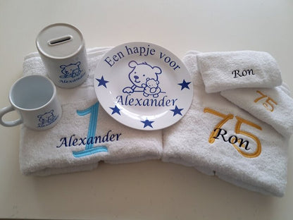 Verjaardagbordje met Naam en Afbeelding - Gepersonaliseerd Cadeau - In-house Geborduurd