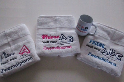 Zwemdiploma ABC cadeau met Naam - Gepersonaliseerd Cadeau - In-house Geborduurd