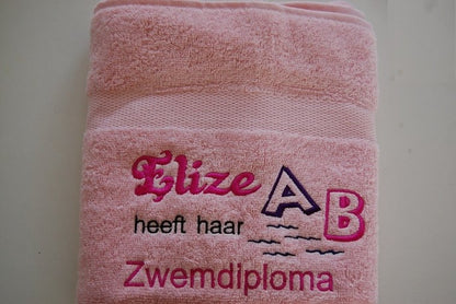 Zwemdiploma ABC cadeau met Naam - Gepersonaliseerd Cadeau - In-house Geborduurd