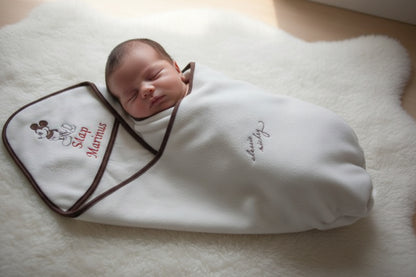 Baby met Mickey Mouse fleecedeken