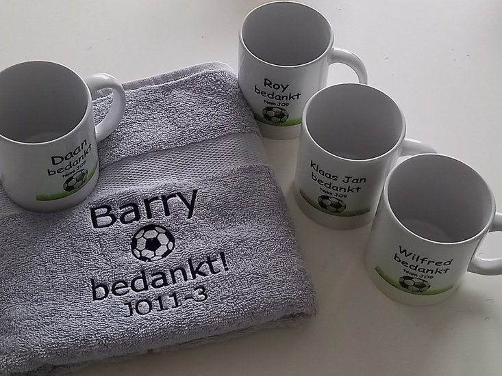 Trainer bedankt cadeau