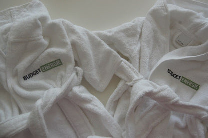 Badjas met naam en logo - Gepersonaliseerd Cadeau - In-house Geborduurd