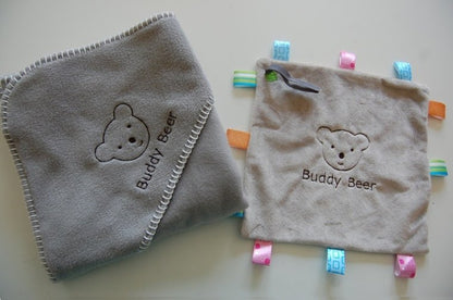 Fleecedeken met logo - Gepersonaliseerd Cadeau - In-house Geborduurd
