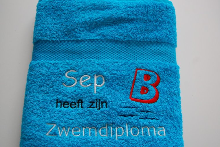 Handdoek zwemdiploma kado| Borduurkado.nl