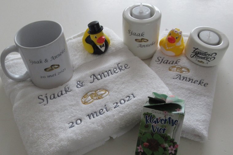 Zoek jij een origineel cadeau voor een huwelijk? begin direct met ontwerpen! €15.99