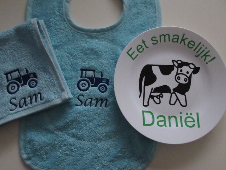 Ik hou van Holland Sierbordje Rood - Gepersonaliseerd Cadeau - In-house Geborduurd