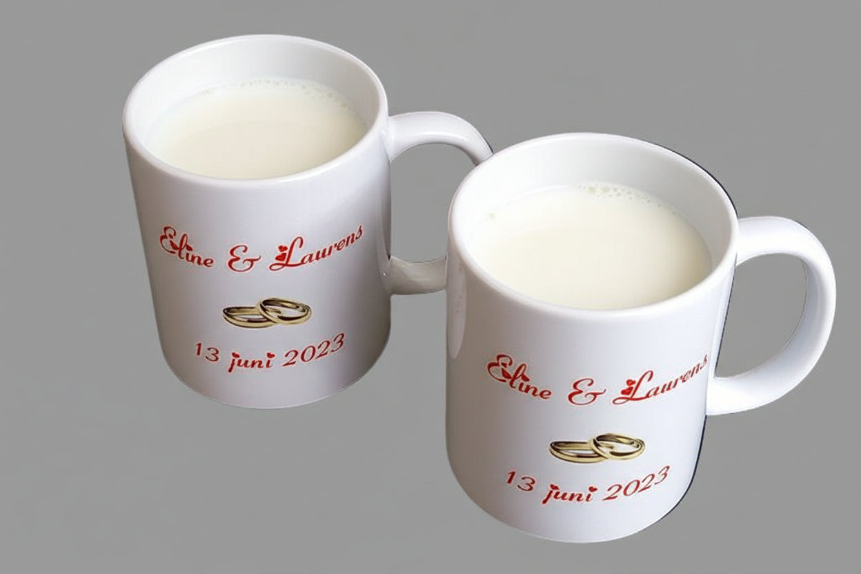 Kado voor trouwen mokken met namen en trouwdatum