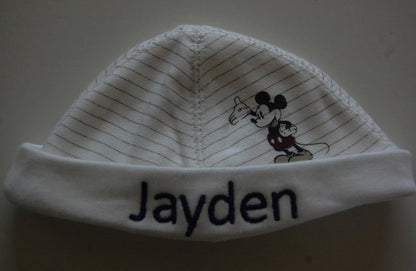 Babymuts Mickey Mouse met Naam - Gepersonaliseerd Cadeau - In-house Geborduurd