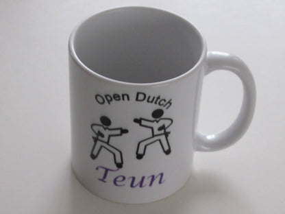 Drink mok met karate afbeelding en eigen naam bedrukken