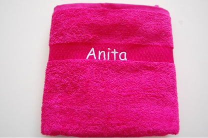 Creëer je eigen persoonlijke handdoek roze met naam| Borduurkado.nl