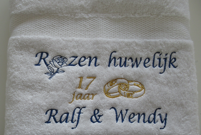 Rozen huwelijk cadeau | 17 jaar getrouwd - Gepersonaliseerd Cadeau - In-house Geborduurd