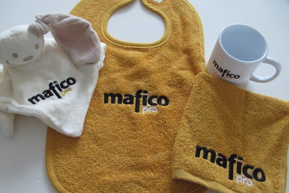 Slabber met logo - Gepersonaliseerd Cadeau - In-house Geborduurd
