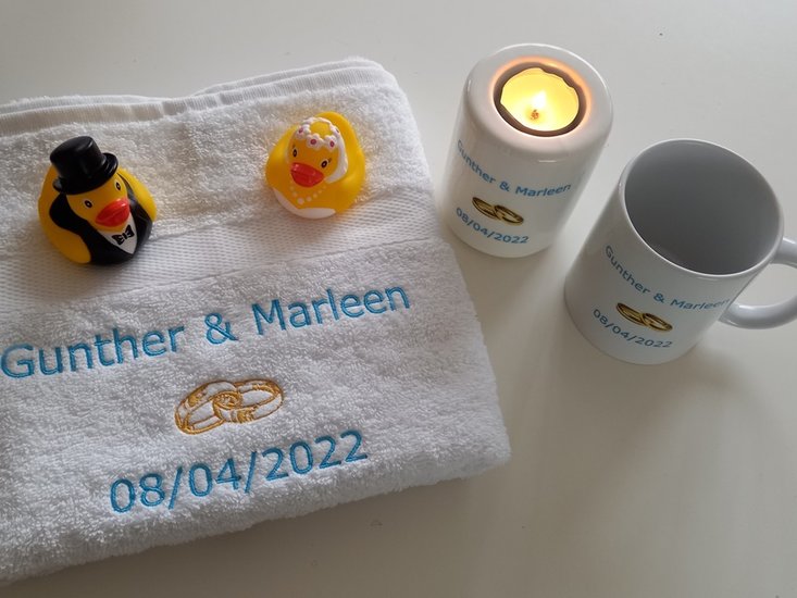 Trouw cadeau met namen en trouwdatum 