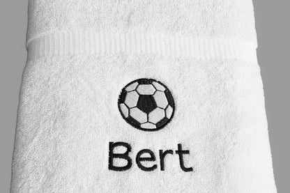 Voetbal handdoek met naam sport cadeau