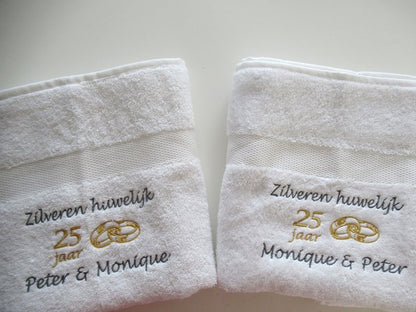 Zilveren huwelijk cadeau | 25 jaar getrouwd - Gepersonaliseerd Cadeau | Borduurkado