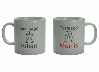 Koffiemok Geslaagd + Champagne glazen - Gepersonaliseerd Cadeau - In-house Geborduurd