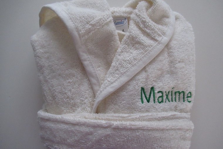 Baby Badjas ecru | Kraamcadeau | Borduurkado