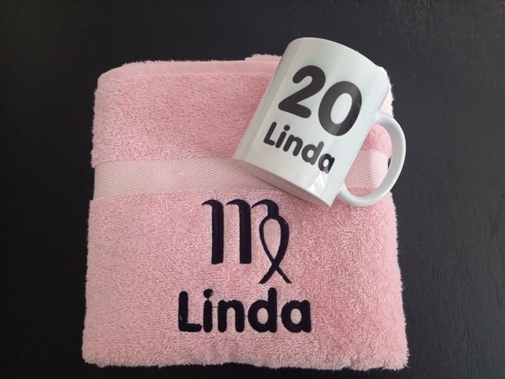 Handdoek met sterrenbeeld en naam - Gepersonaliseerd Cadeau -Geborduurd