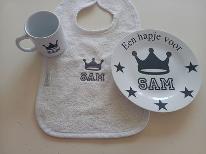 Kinderbordje met Naam en Afbeelding - Gepersonaliseerd Cadeau - In-house Geborduurd