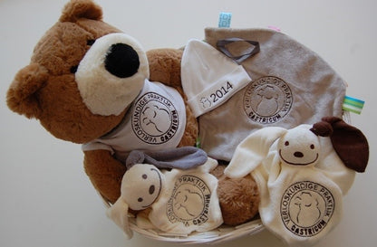 Knuffelbeer met Logo - Gepersonaliseerd Cadeau - In-house Geborduurd