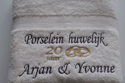 Porselein huwelijk cadeau | 20 jaar getrouwd - Gepersonaliseerd Cadeau - In-house Geborduurd