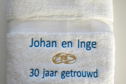 30 jaar getrouwd  cadeau met ringen | Borduurkado
