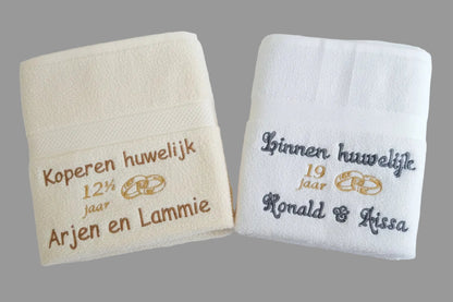 Linnen huwelijk cadeau | 19 jaar getrouwd - Gepersonaliseerd Cadeau - In-house Geborduurd