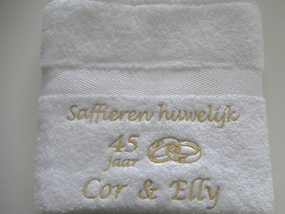 Saffieren huwelijk cadeau | 45 jaar getrouwd -