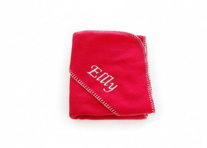 Fleece wikkeldeken met naam - Gepersonaliseerd Cadeau - In-house Geborduurd