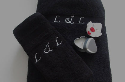 Gastendoek met naam of tekst - Gepersonaliseerd Cadeau - In-house Geborduurd